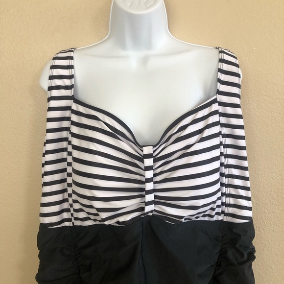 Daci Retro Colorblock Stripes Tummy Control Ruched One Piece Swimsuit Plus 28W - Picture 5 of 13